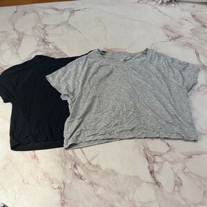 Set of two workout T shirts